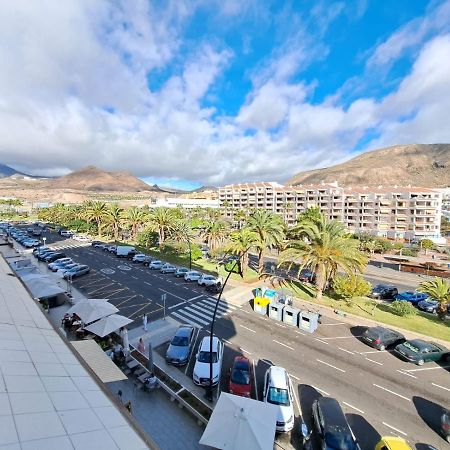 לוס כריסטיאנוס Newly Reformed 2 Bedroom Apartment In The Center Of Los Cristianos מראה חיצוני תמונה