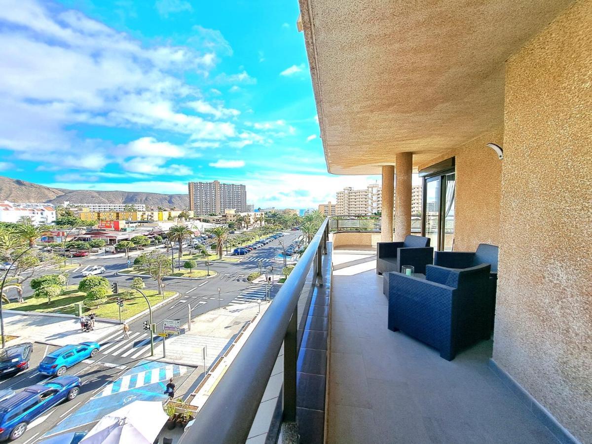 לוס כריסטיאנוס Newly Reformed 2 Bedroom Apartment In The Center Of Los Cristianos מראה חיצוני תמונה