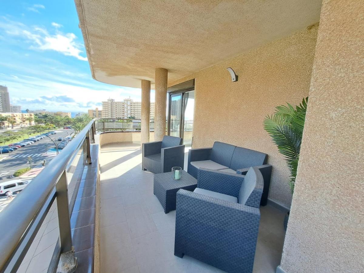 לוס כריסטיאנוס Newly Reformed 2 Bedroom Apartment In The Center Of Los Cristianos מראה חיצוני תמונה
