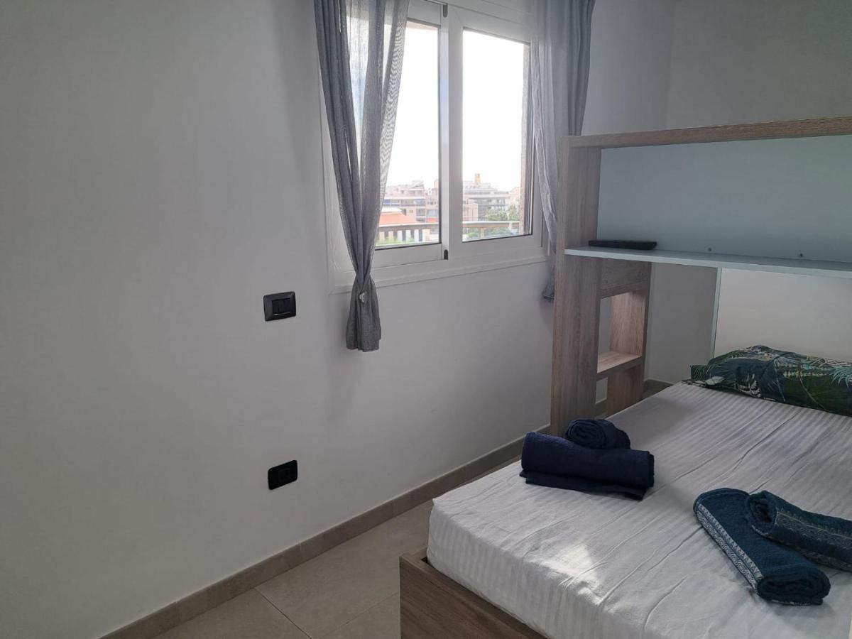 לוס כריסטיאנוס Newly Reformed 2 Bedroom Apartment In The Center Of Los Cristianos מראה חיצוני תמונה