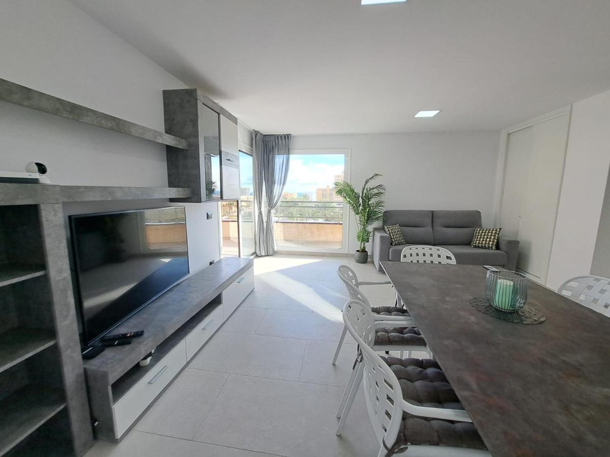 לוס כריסטיאנוס Newly Reformed 2 Bedroom Apartment In The Center Of Los Cristianos מראה חיצוני תמונה