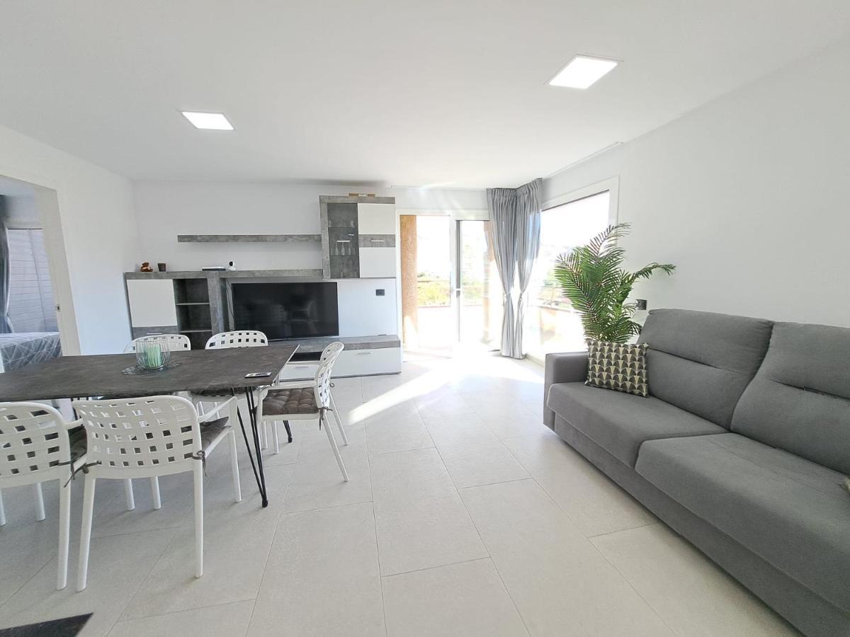 לוס כריסטיאנוס Newly Reformed 2 Bedroom Apartment In The Center Of Los Cristianos מראה חיצוני תמונה